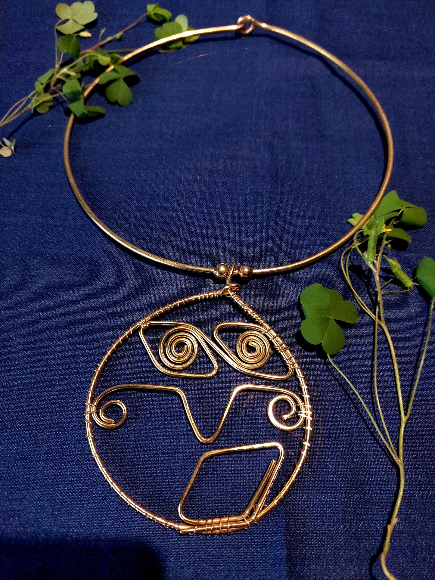 Handcrafted Hansuli in Dokra/Brass
