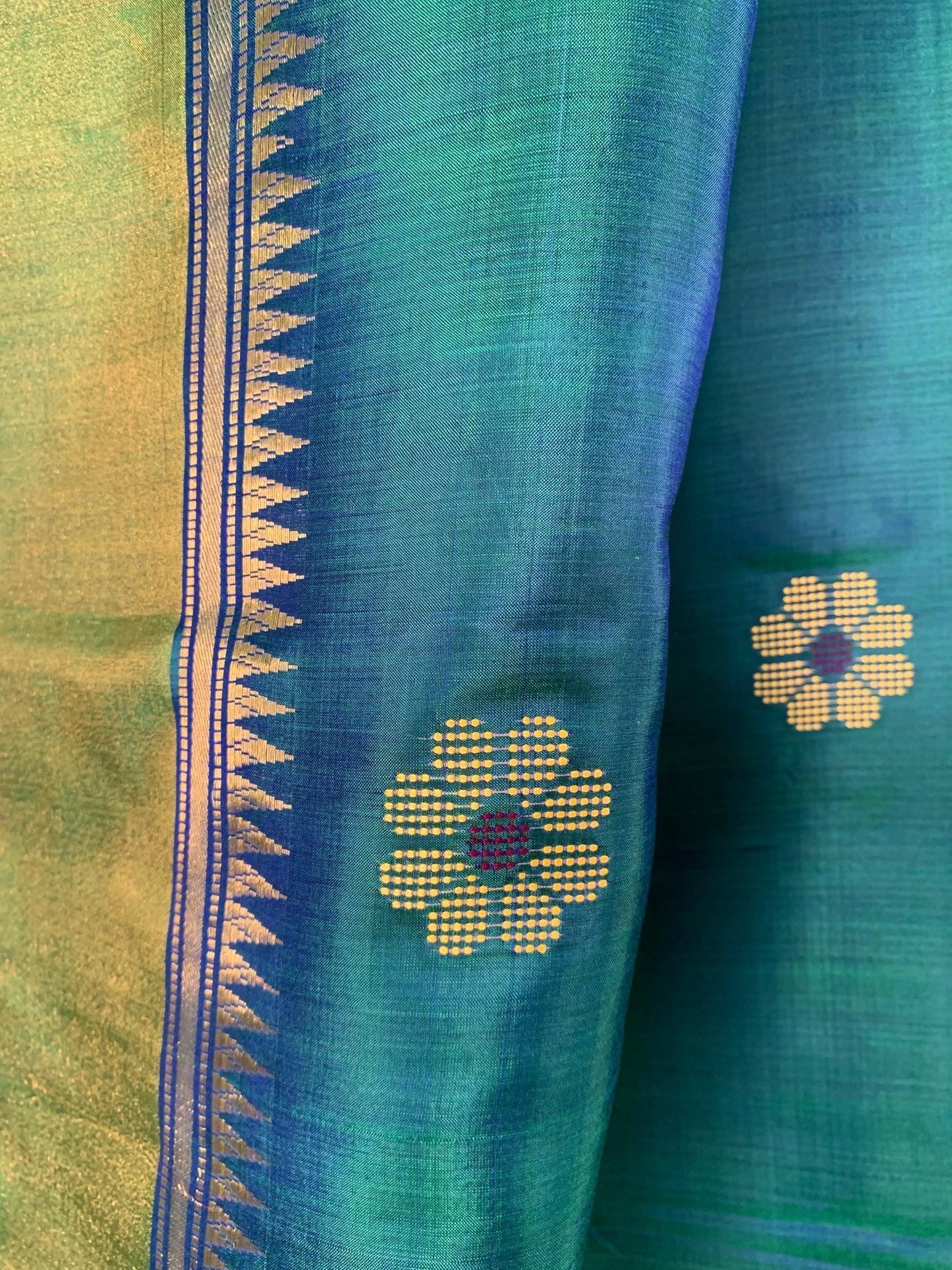 Dual tone Green and Blue Pure Silk Kalakshetra Saree