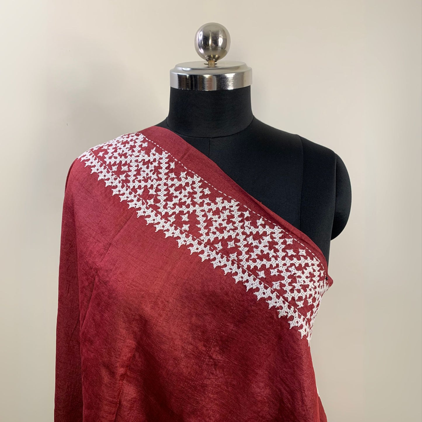 Black Tussar Silk Saree – Hand Embroidered Gujrati Stitch