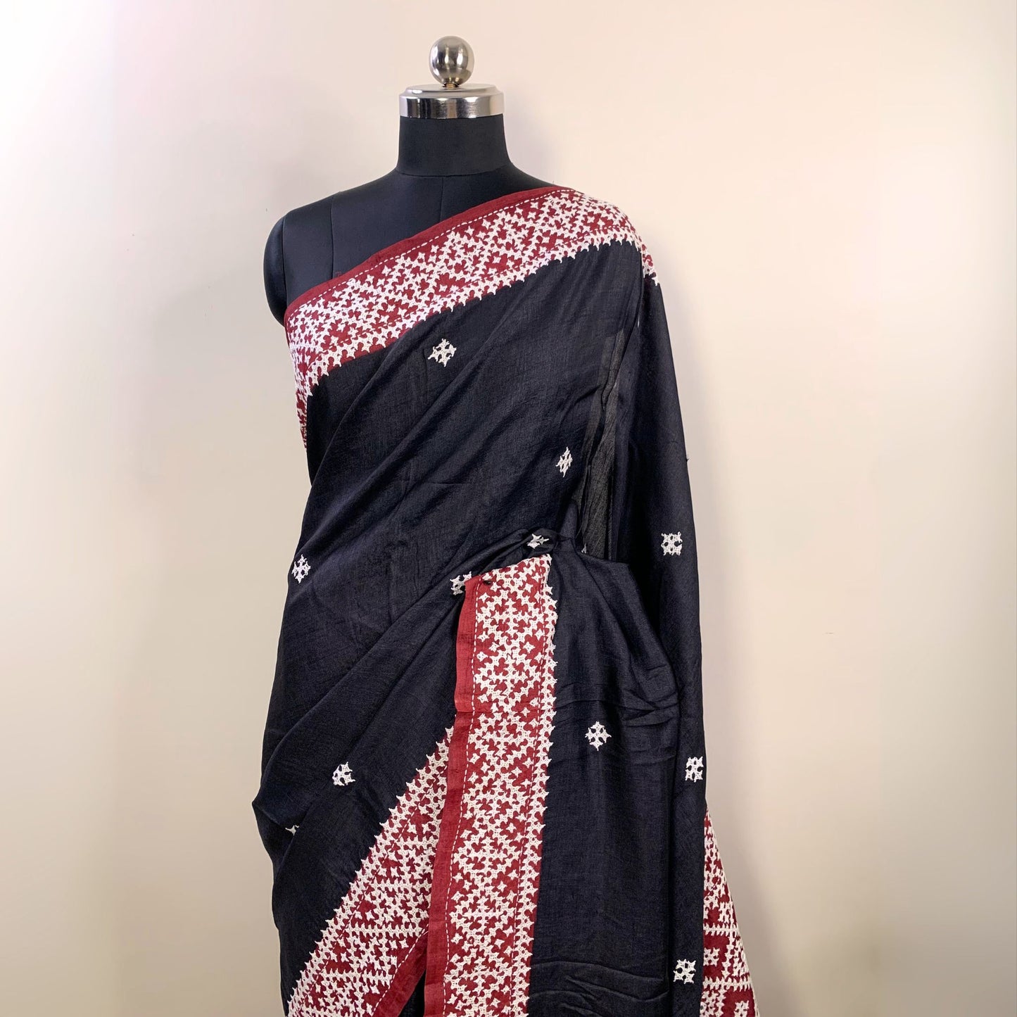 Black Tussar Silk Saree – Hand Embroidered Gujrati Stitch