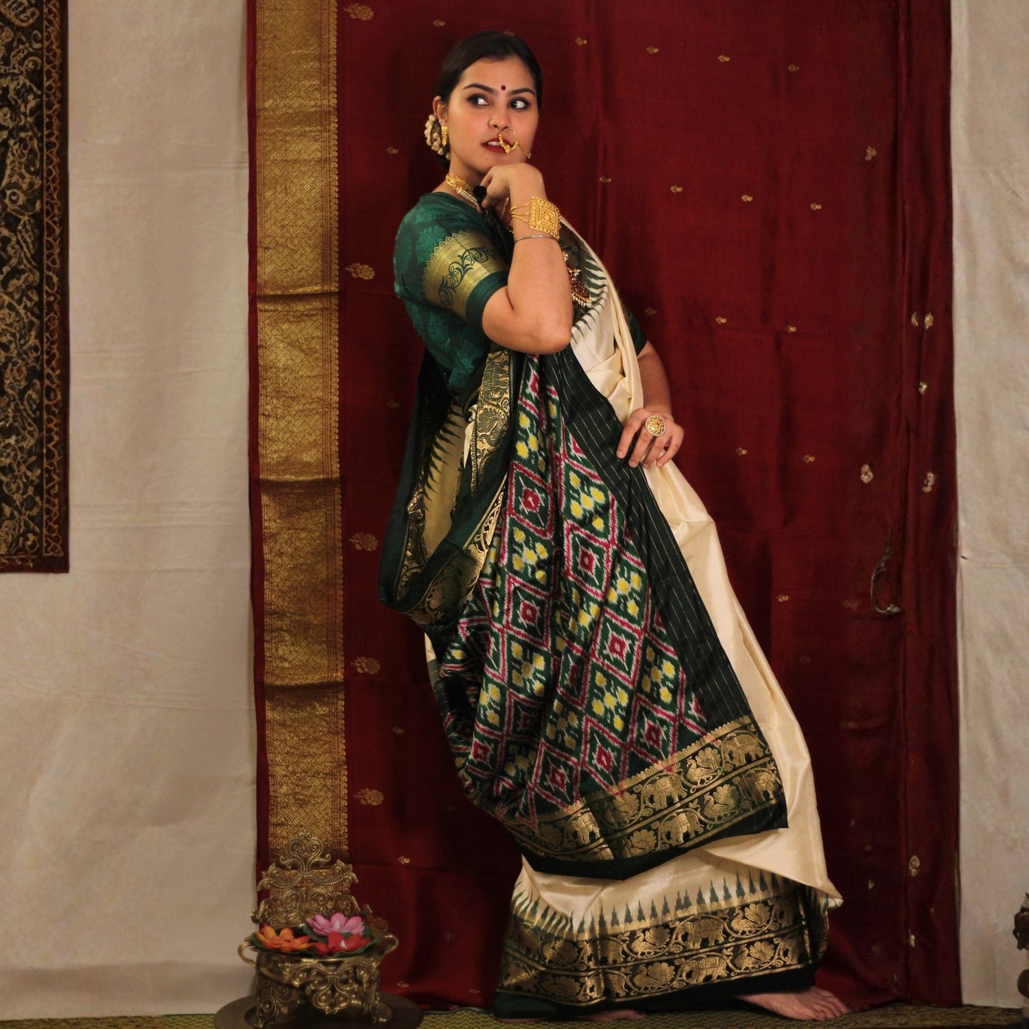 Aananda Luxe - Aananda Collections
