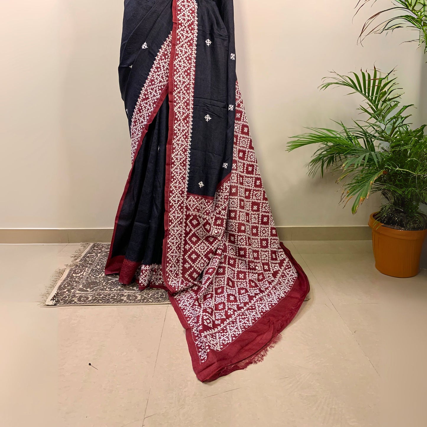 Black Tussar Silk Saree –  Hand Embroidered Gujrati Stitch
