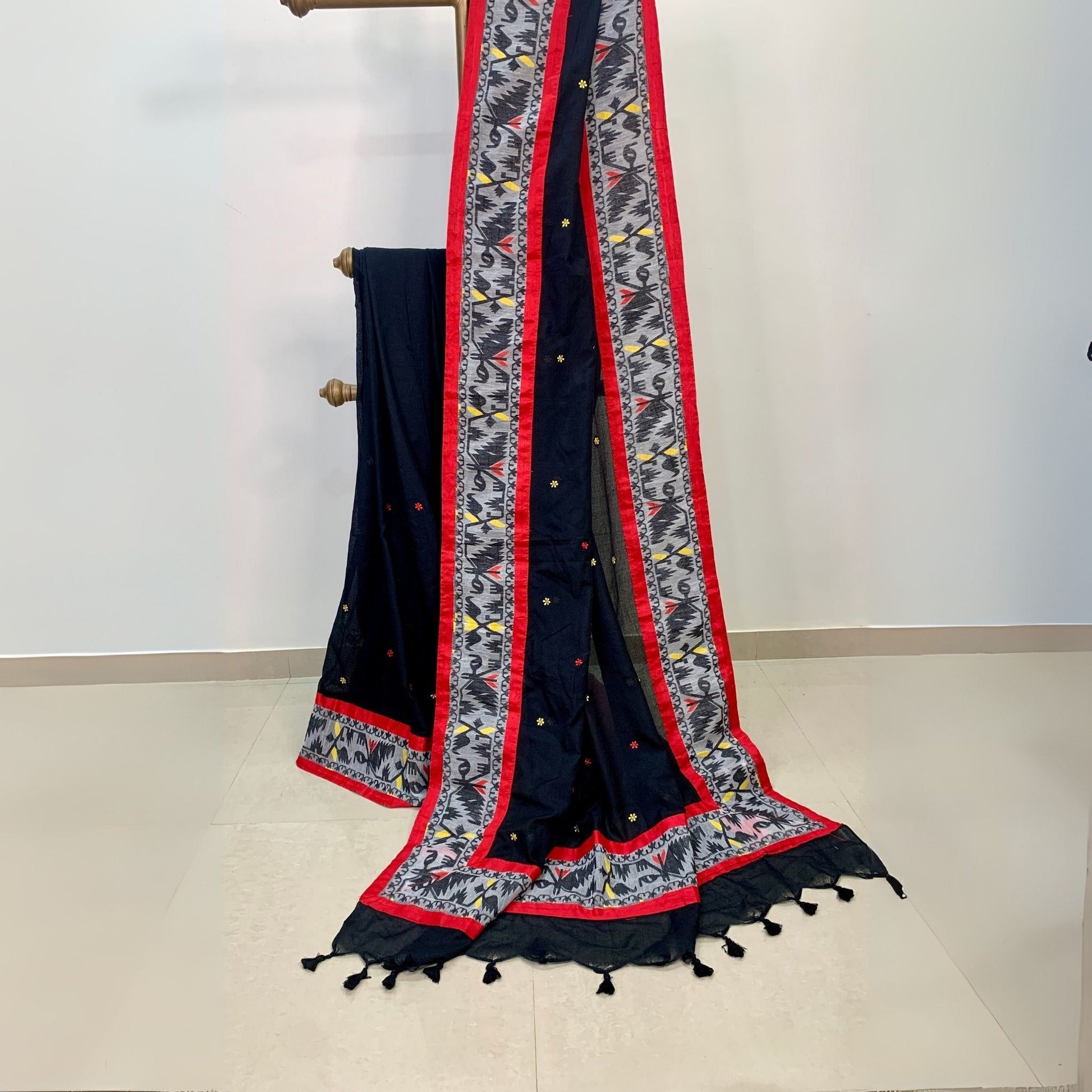 Black Cotton Saree With Dhakai Border -Handloom Sarees- Aananda Collections
