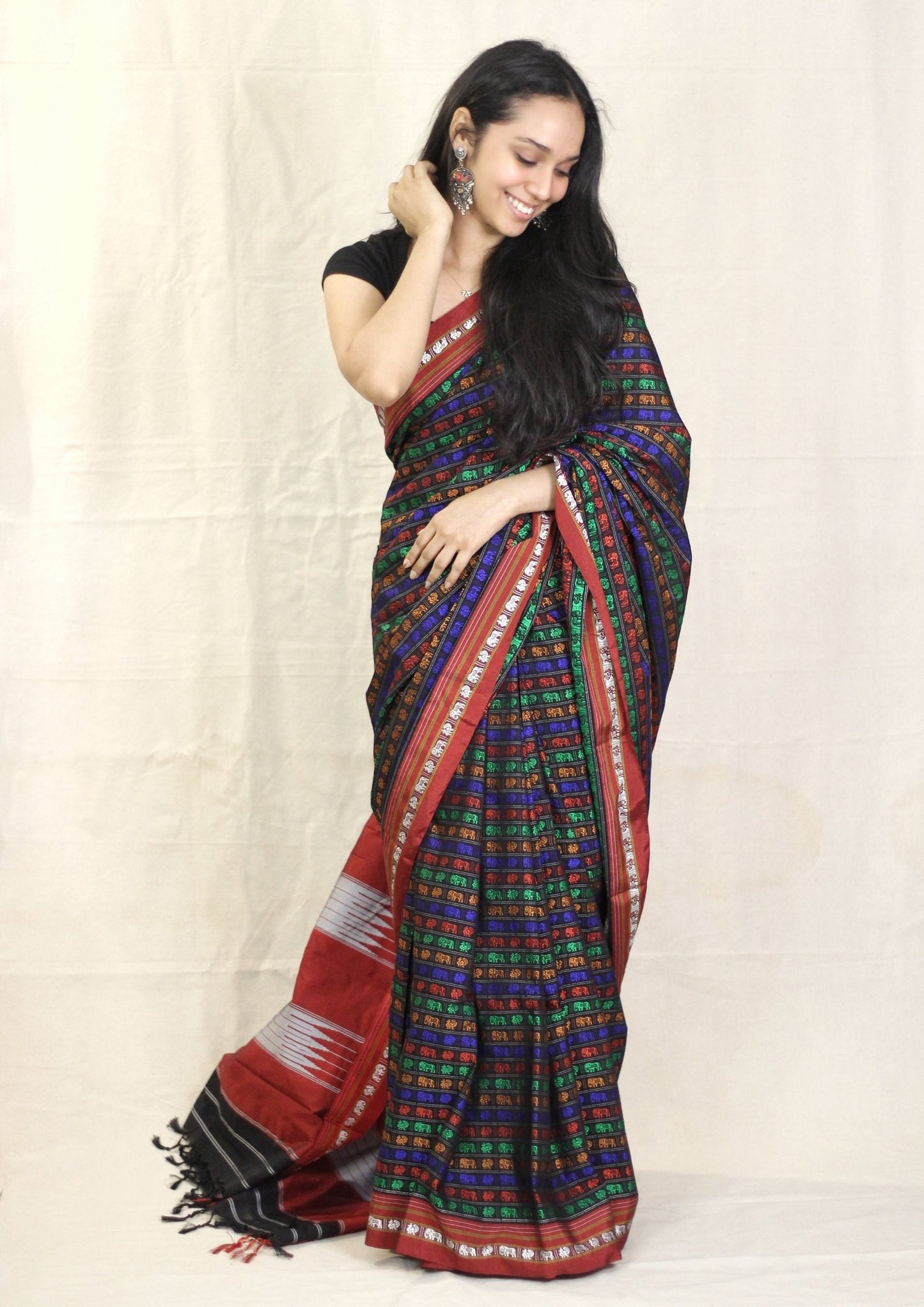 Black Hazaar Buti Silk Cotton Ilkal Saree -Handloom Sarees- Aananda Collections