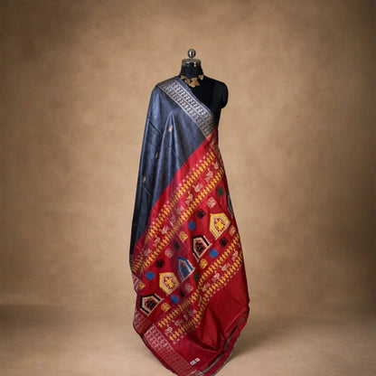 Charcoal Grey Vidarbha Tussar Silk Saree | Tribal Motif & Maroon Dolaberi Pallu -Handloom Sarees- Aananda Collections