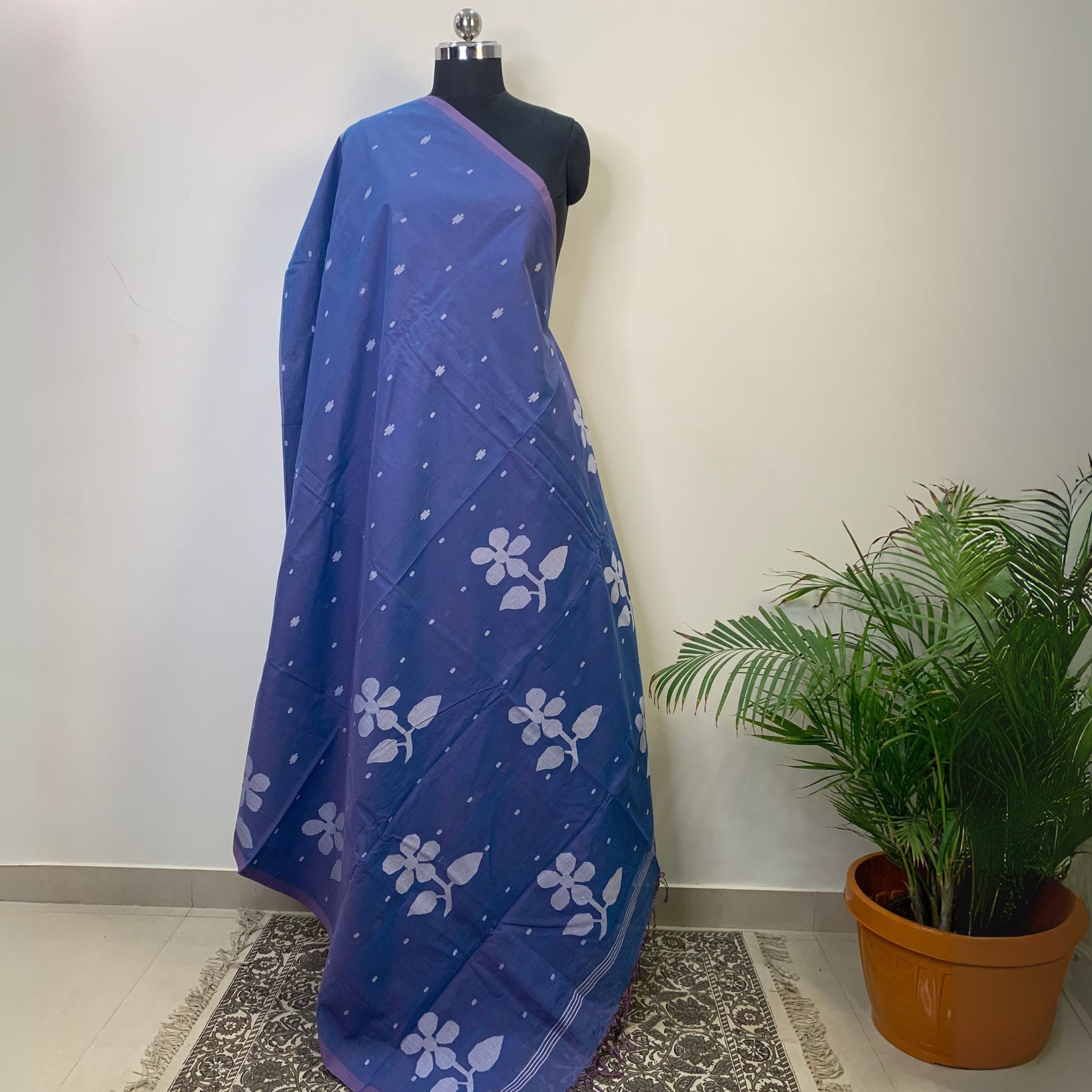 Cobalt Blue Cotton Dhakai Jamdani Saree -Handloom Sarees- Aananda Collections