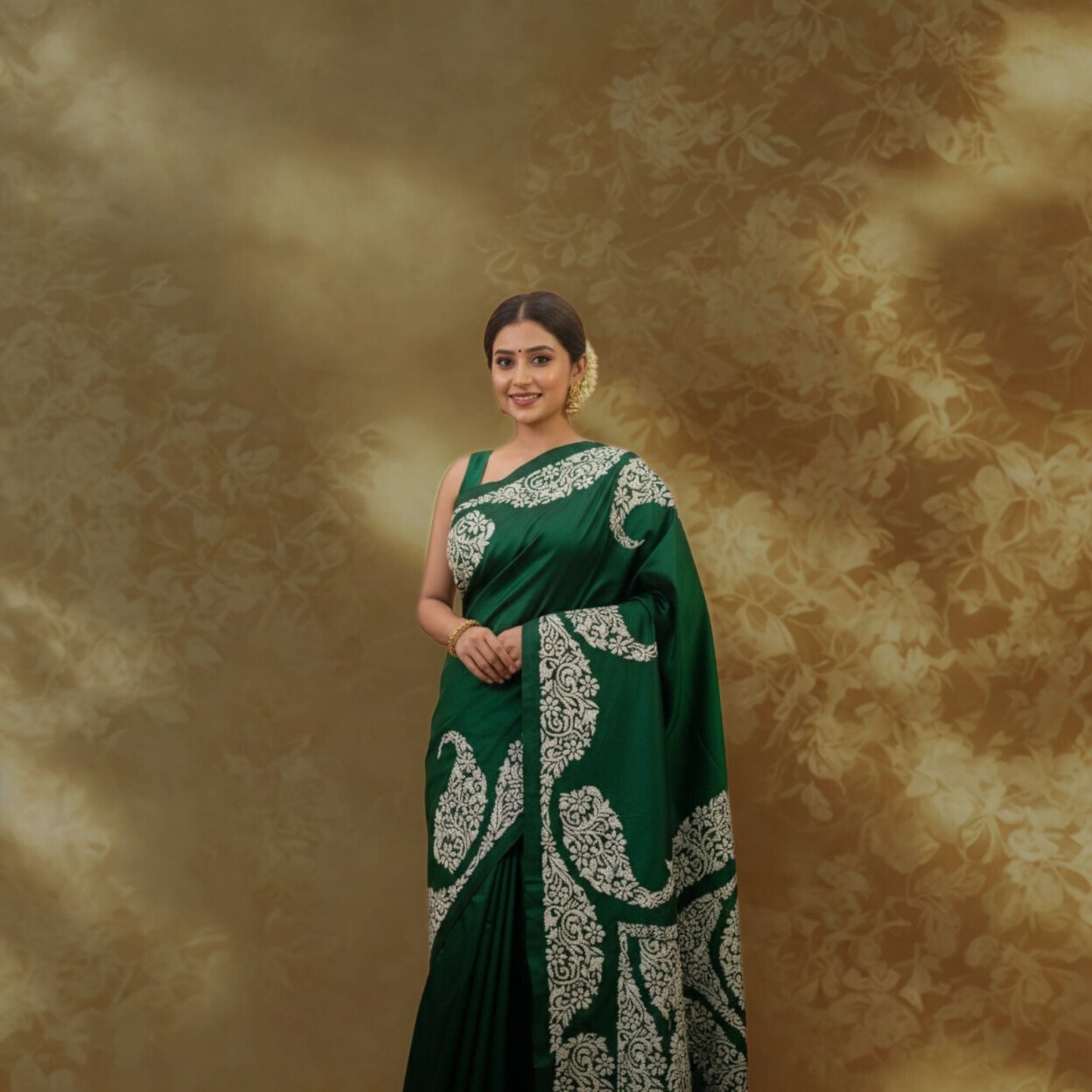 Emerald Green Pure Silk Kantha Stitch Saree -Handloom Sarees- Aananda Collections