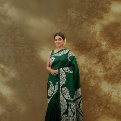 Emerald Green Pure Silk Kantha Stitch Saree -Handloom Sarees- Aananda Collections