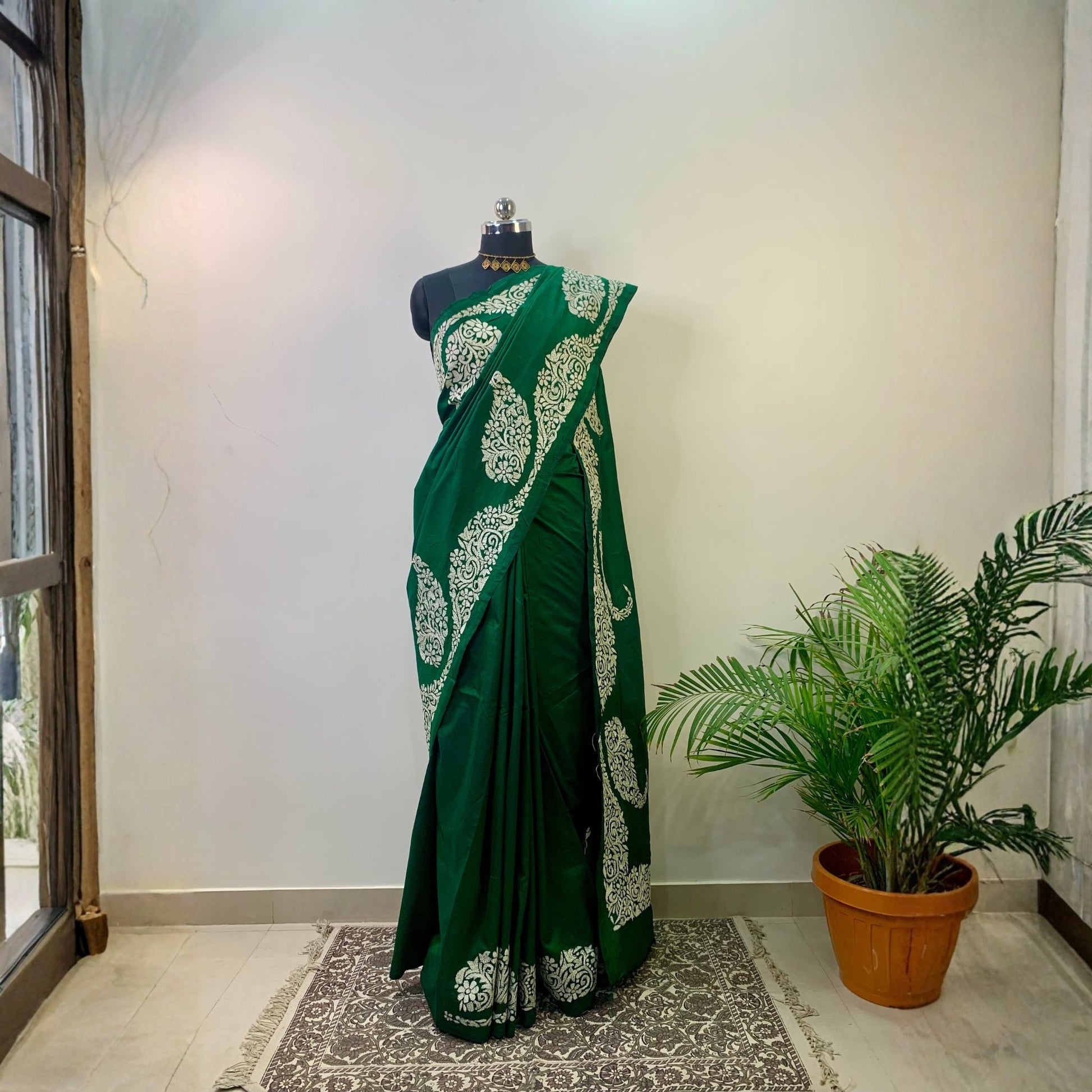 Emerald Green Pure Silk Kantha Stitch Saree -Handloom Sarees- Aananda Collections