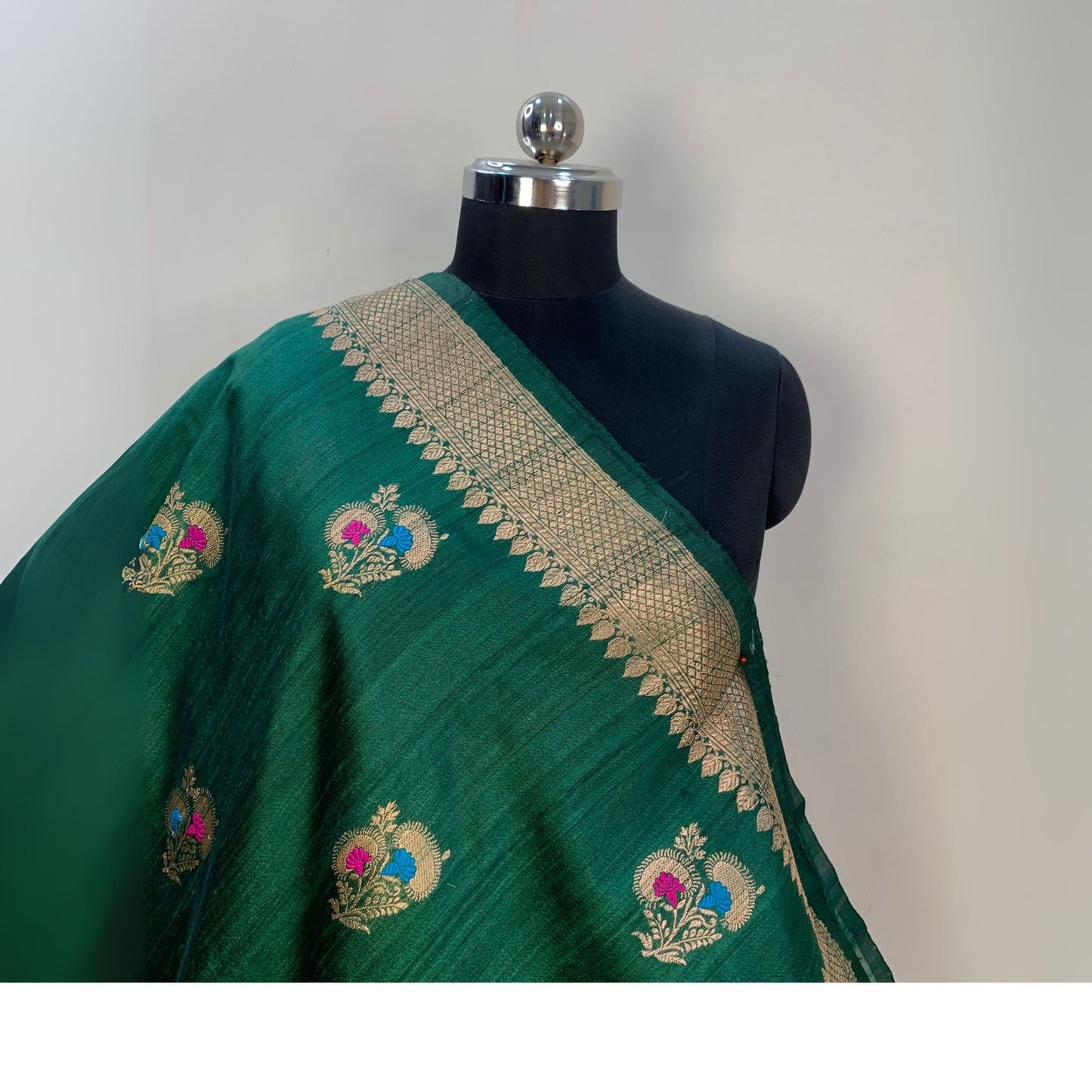 Emerald Green Tussar Benarasi Saree -Handloom Sarees- Aananda Collections