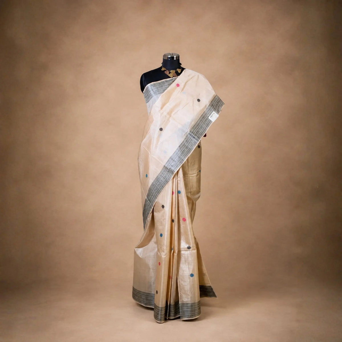 Light Beige Vidarbha Tussar Silk Saree With Grey Border & Dolaberi Pallu -Handloom Sarees- Aananda Collections