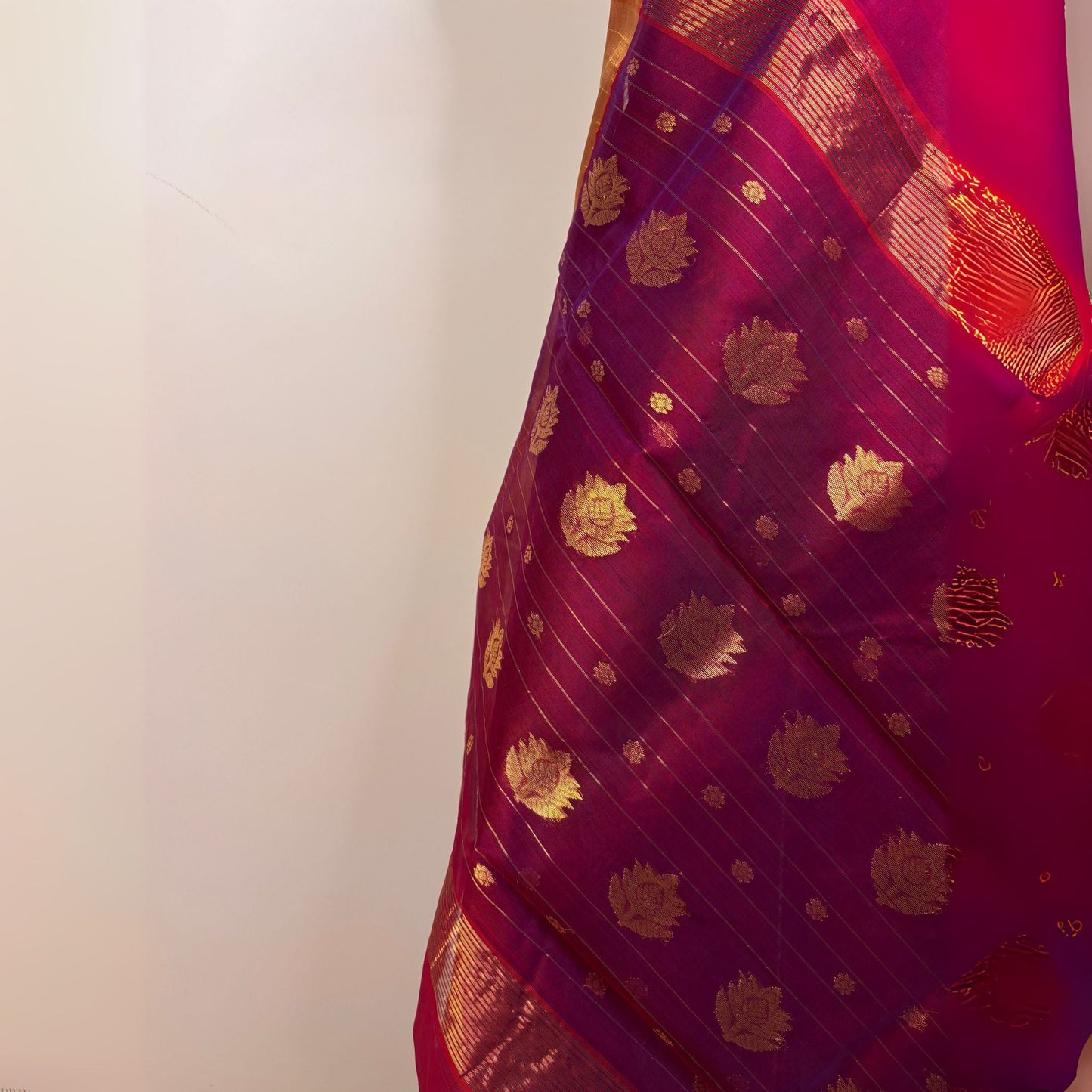 Magenta Chanderi Silk Saree -Handloom Sarees- Aananda Collections
