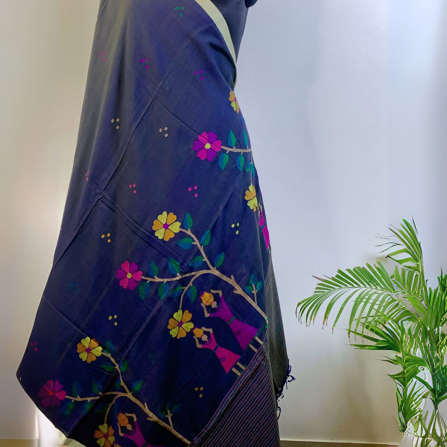 Navy Blue Cotton Dhakai Jamdani Saree -Handloom Sarees- Aananda Collections