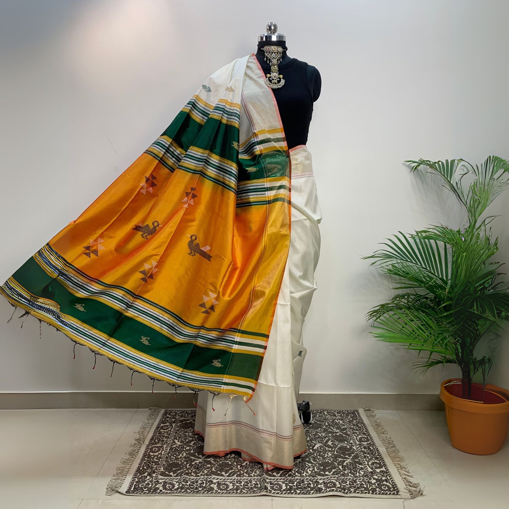 Off White Pure Katan Silk Saree -Handloom Sarees- Aananda Collections