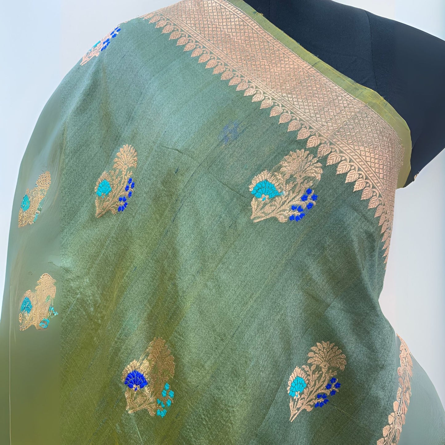 Pista Green Tussar Benarasi Saree -Handloom Sarees- Aananda Collections