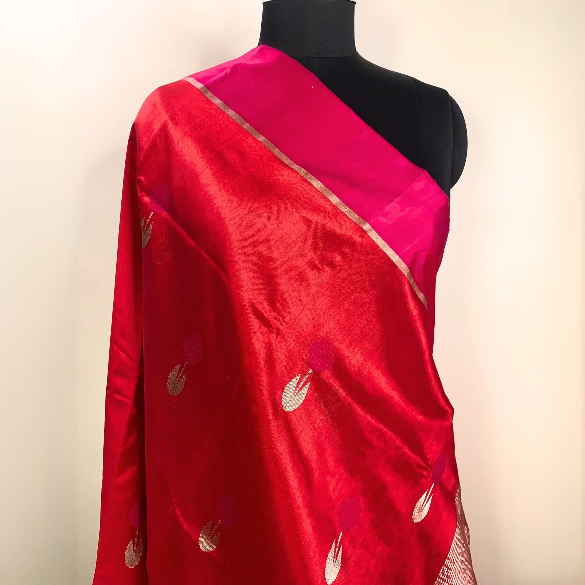 Red & Pink Chanderi Silk Saree -Handloom Sarees- Aananda Collections